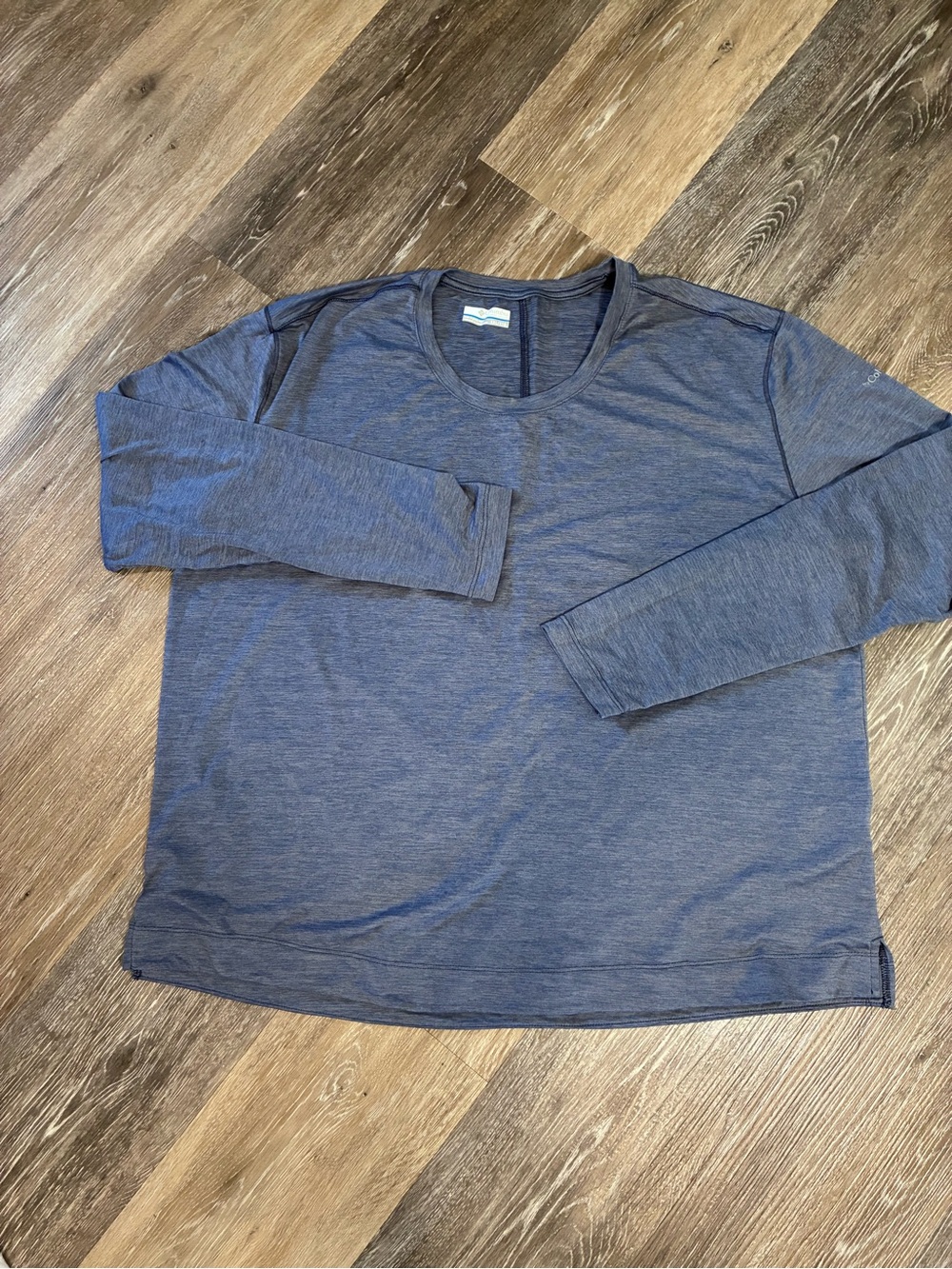 Columbia Women's Long Sleeve Tee - Navy Heather